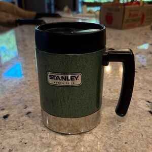 Stanley Forest Green Insulated Mug with Black Handle